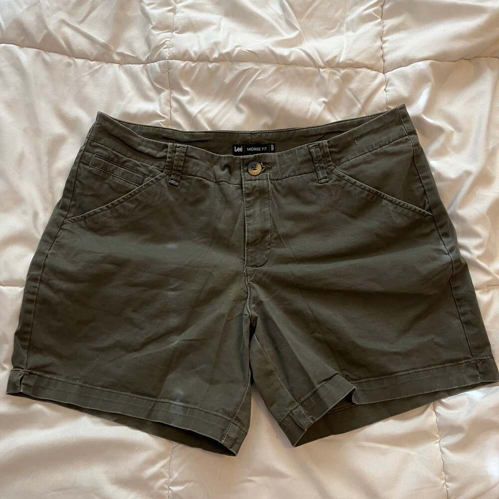 Lee Riders Mid Rise Shorts Women's 12M Tan Khaki